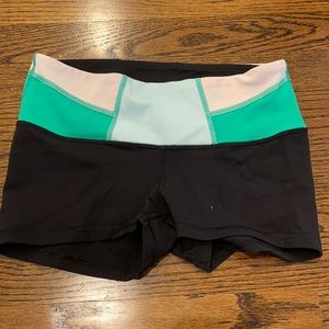 Lululemon booty shorts